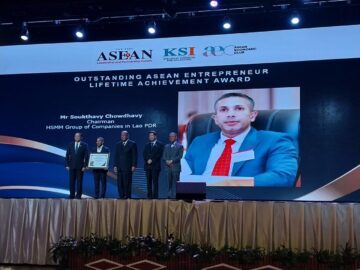 Outstanding ASEAN Entrepreneur Lifetime Achievement Award at the ASEAN Summit 2024