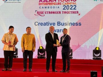 The Creative Business Award at the ASEAN YOUNG ENTREPRENEURS CARNIVAL 2022 in Cambodia.